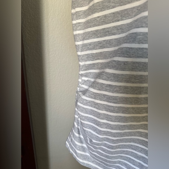 New XL Maurices Maternity Gray Striped 3/4 Sleeve Top - Picture 8 of 10